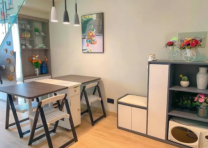 The Sandy Homestay - Bayscape View - Citadines Marina Ha Long Apartment *