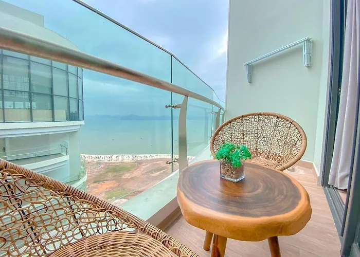 Apartment The Sandy Homestay - Bayscape View - Citadines Marina Ha Long *