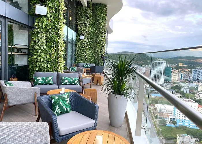 The Sandy Homestay - Bayscape View - Citadines Marina Ha Long Apartment Hạ Long