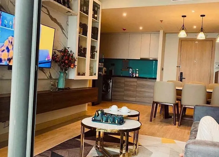 The Sandy Homestay - Bayscape View - Citadines Marina Ha Long Hạ Long