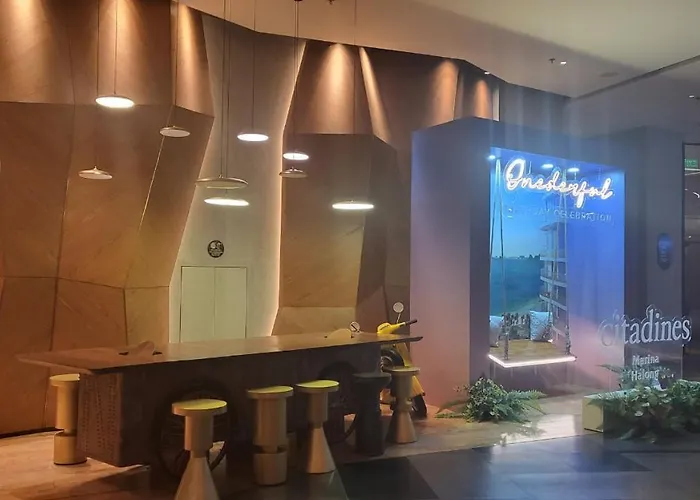 The Sandy Homestay - Bayscape View - Citadines Marina Ha Long