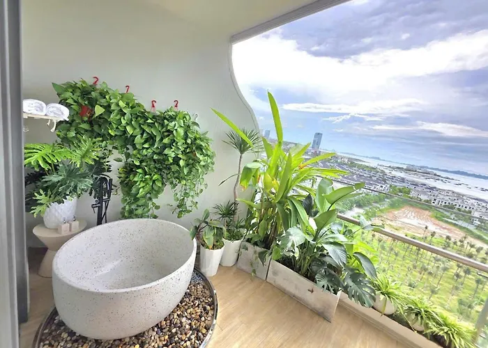 The Sandy Homestay - Bayscape View - Citadines Marina Ha Long *