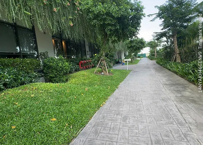 The Sandy Homestay - Bayscape View - Citadines Marina Ha Long Apartment
